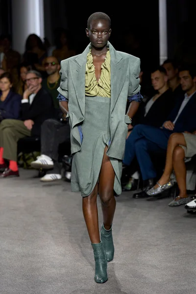 Look 21